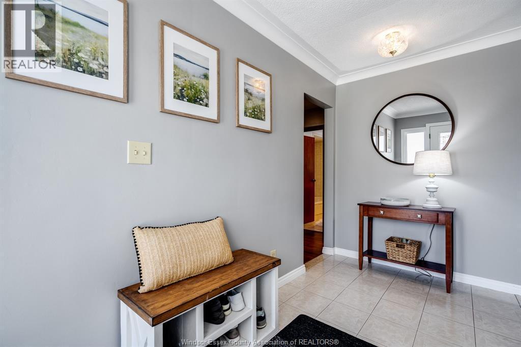 5-bedroom Single Family at 1582 County Rd 34, Ruthven — photograph 3