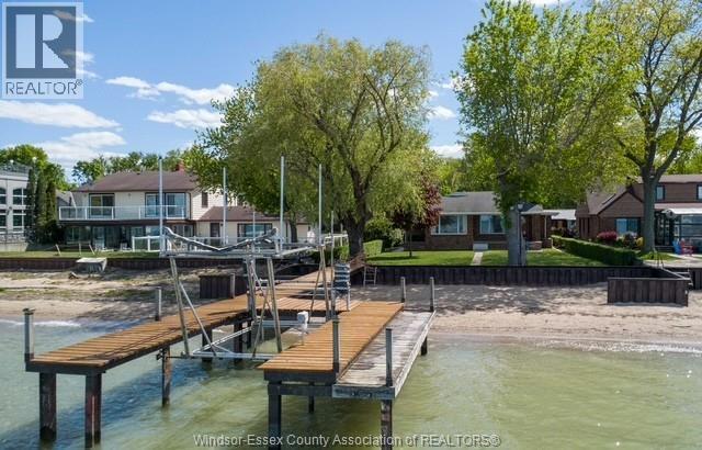 13942 Riverside Drive, Tecumseh — photograph 3