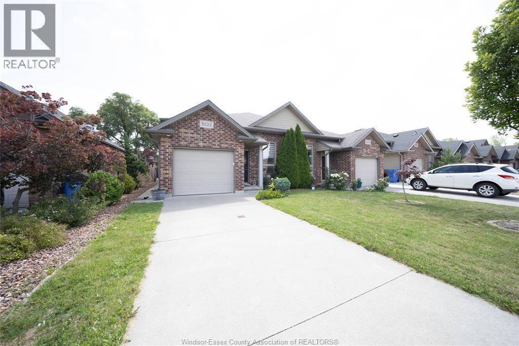 3222 Seville Avenue, Windsor — photograph 2