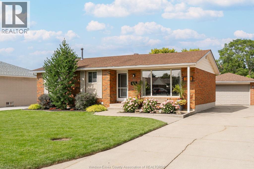 Single Family — 3188 Harmony, Windsor, Ontario