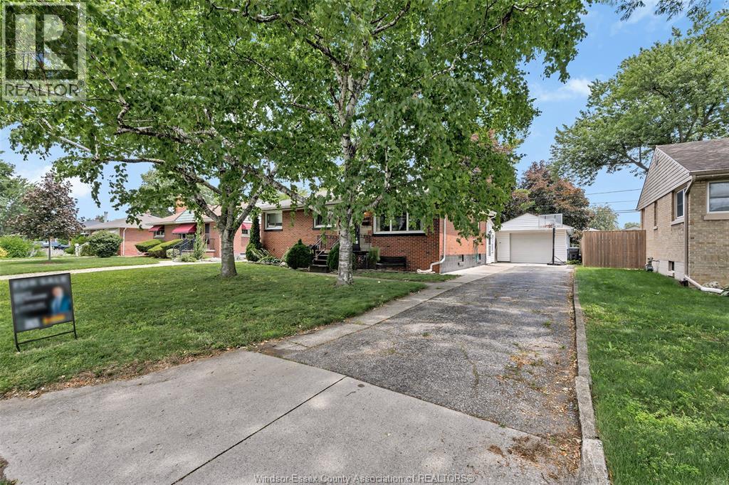 3668 McKay, Windsor — primary photograph