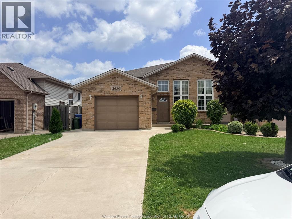 2680 Teedie, Windsor — photograph 2