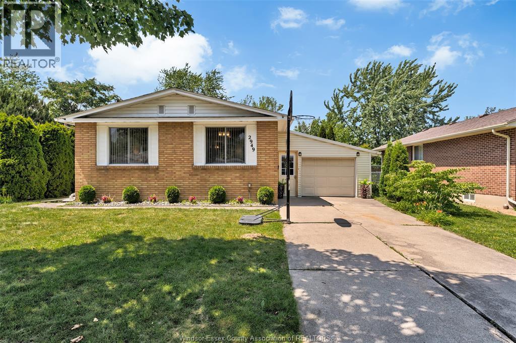 2949 Brimley Drive, Windsor — photograph 3