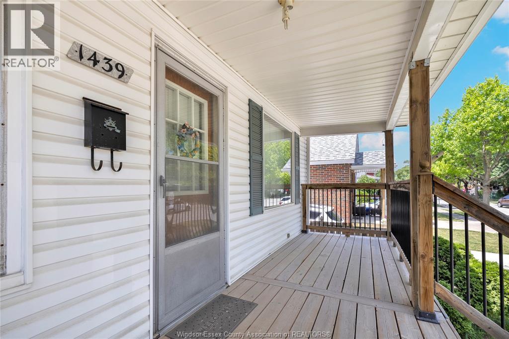 1439 Henry Ford Centre Drive, Windsor — photograph 2