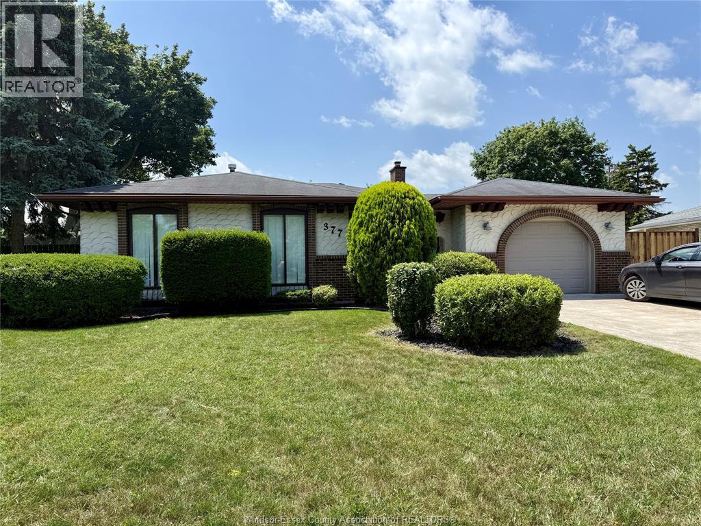 377 Fairway, St. Clair Beach — primary photograph