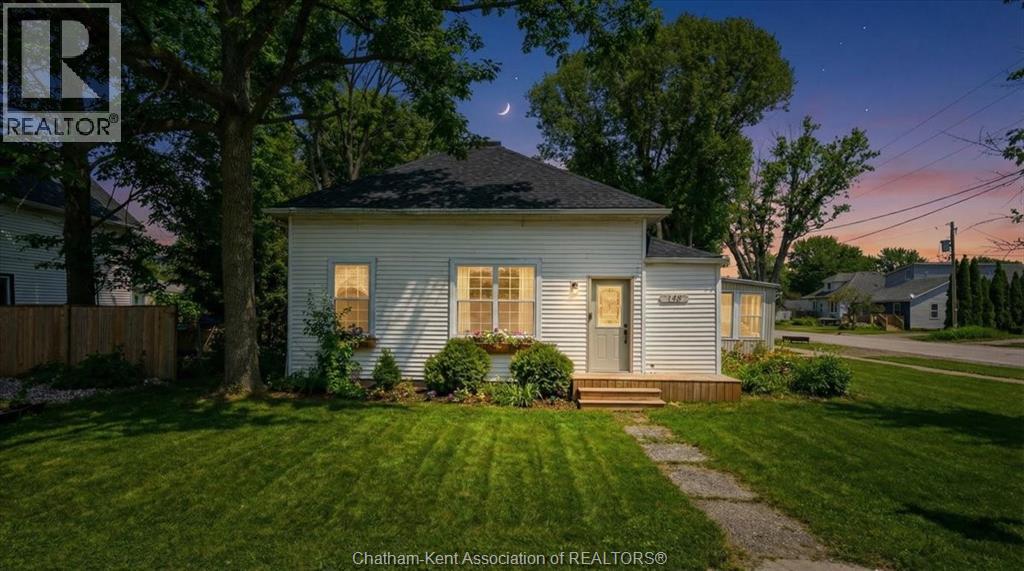3-bedroom Single Family at 148 Main Street, West Lorne — photograph 2