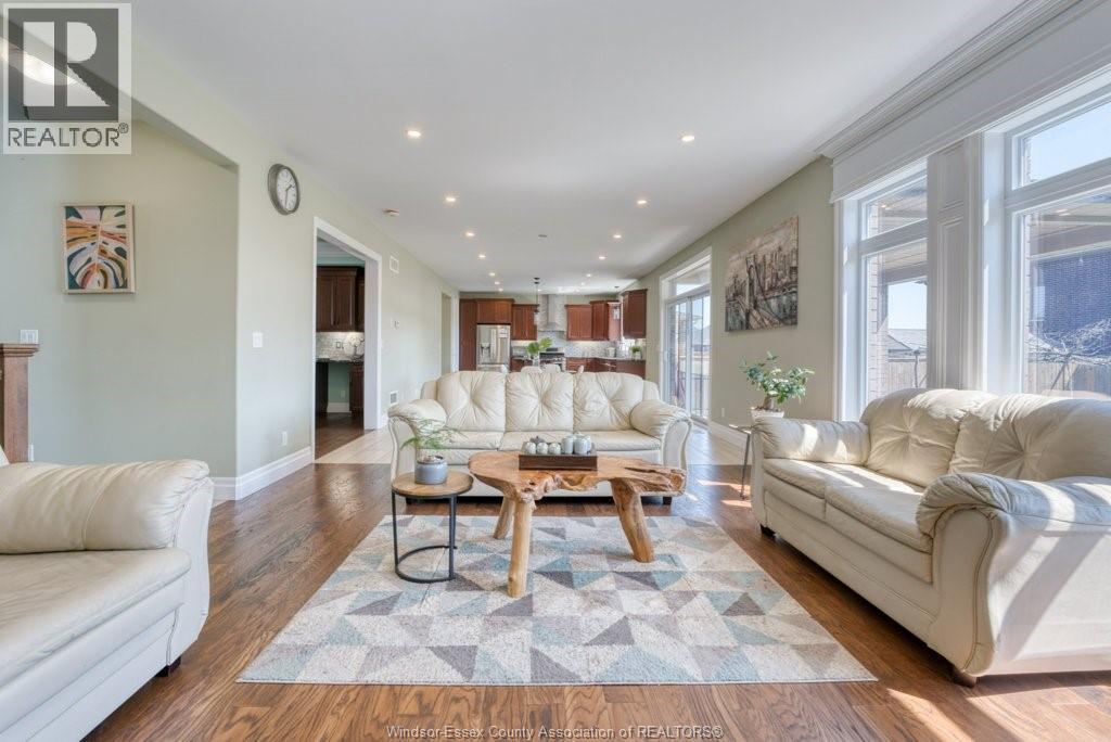 Single Family — 525 Maguire Street, Windsor, Ontario
