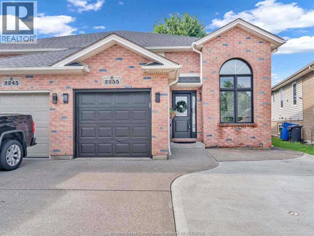 Single Family — 2255 Kevin, LaSalle, Ontario
