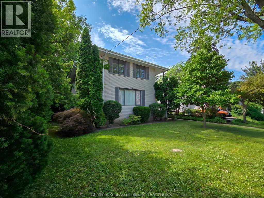 454 King West Street, Chatham — photograph 3
