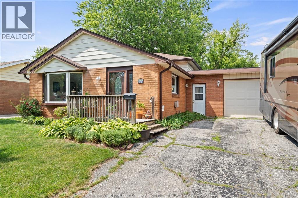 280 Pickering, Amherstburg — primary photograph