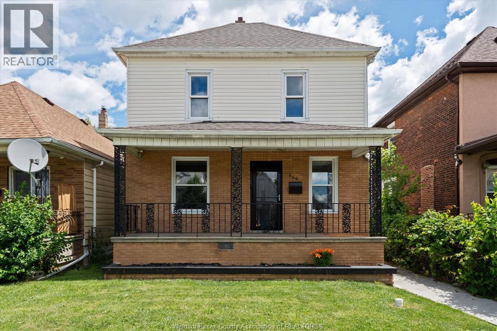 866 Parent Avenue, Windsor — photograph 2