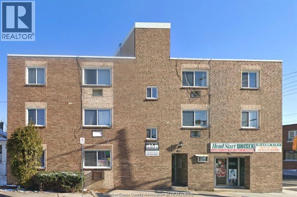 Single Family — 892 Campbell Avenue, Windsor, Ontario