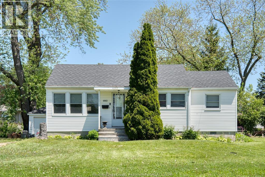Single Family — 4062 Roseland Drive, Windsor, Ontario