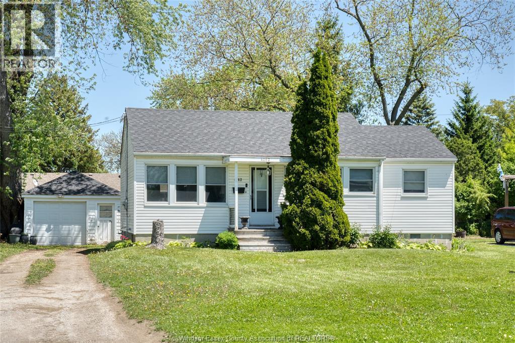 4062 Roseland Drive, Windsor — photograph 2