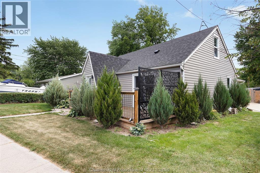 430 Broadway Street, Belle River — photograph 3