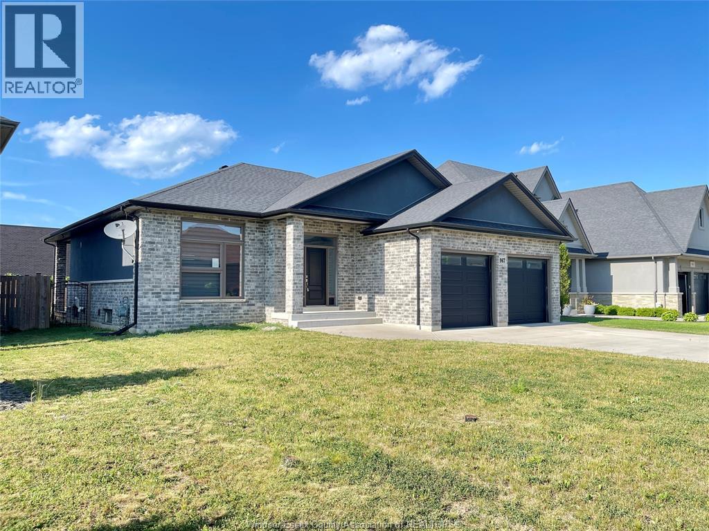 Single Family — 967 Westwood Drive, Lakeshore, Ontario