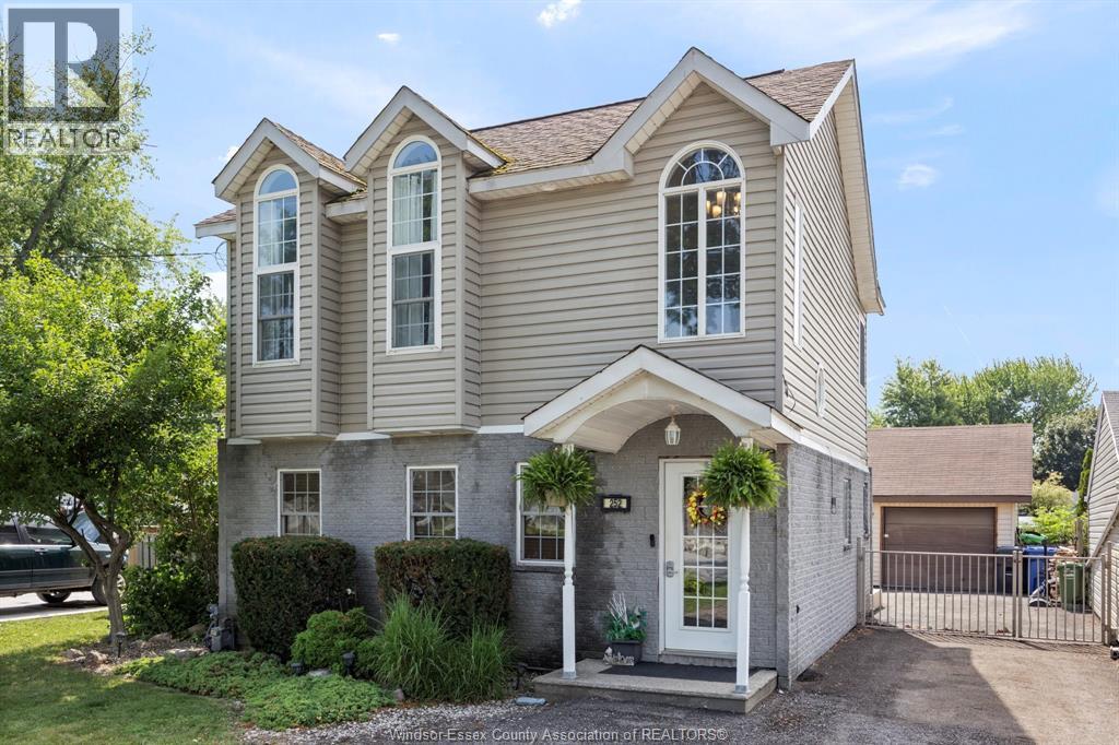 252 West Belle River Road, Lakeshore — primary photograph