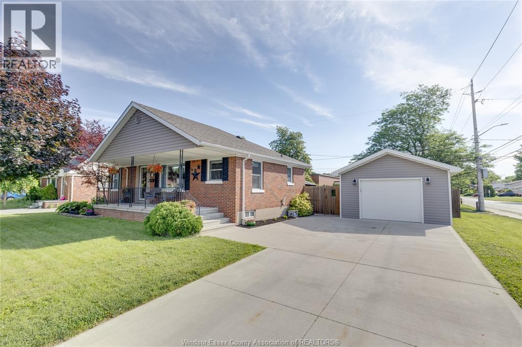Single Family — 2790 Randolph Avenue, Windsor, Ontario