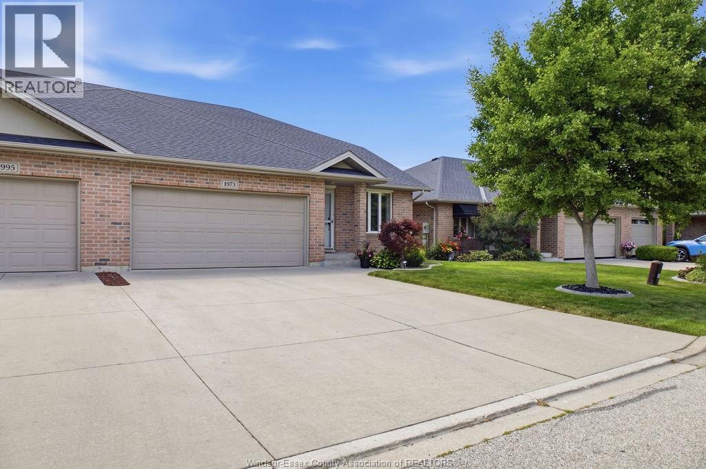 1973 Venetian Avenue, Windsor — photograph 3