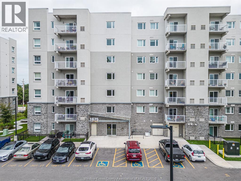 1675 Banwell #507, Windsor — photograph 2