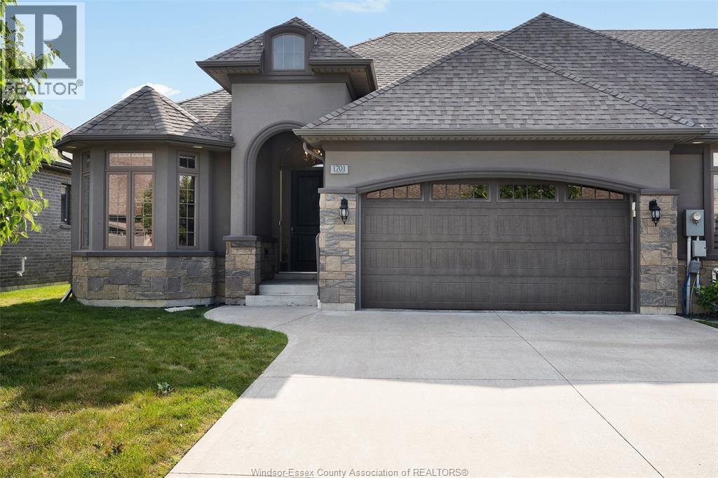 Single Family — 1701 Cypress, Windsor, Ontario