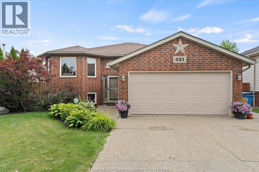 421 McLellan, Amherstburg — primary photograph