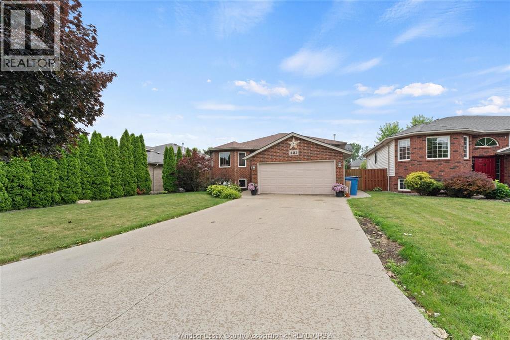 421 McLellan, Amherstburg — photograph 3