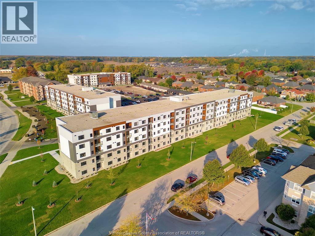 2550 Sandwich West Parkway #303, LaSalle — primary photograph