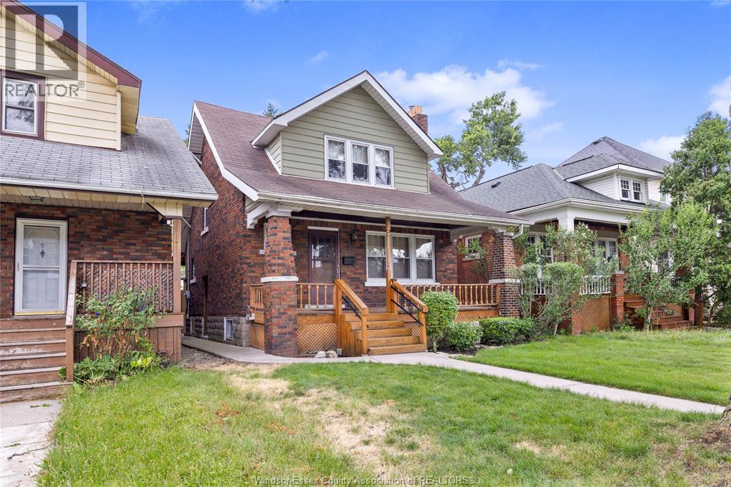 947 Bruce Avenue, Windsor — photograph 3