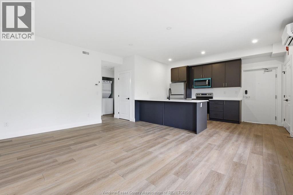 133 Laird #202, Essex — photograph 3