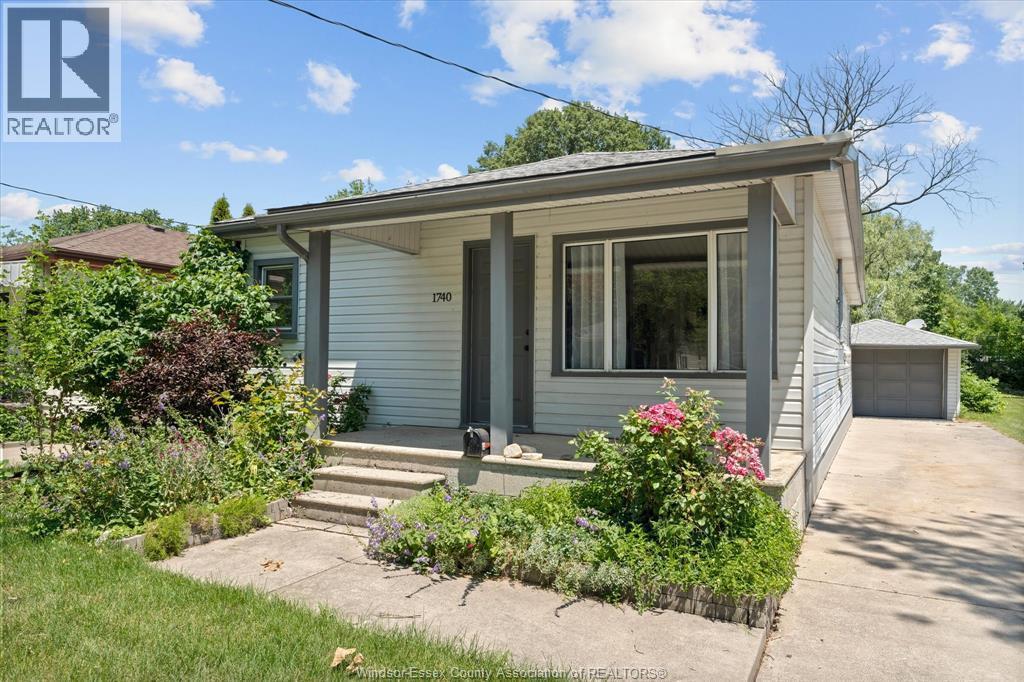 Single Family — 1740 Jefferson, Windsor, Ontario