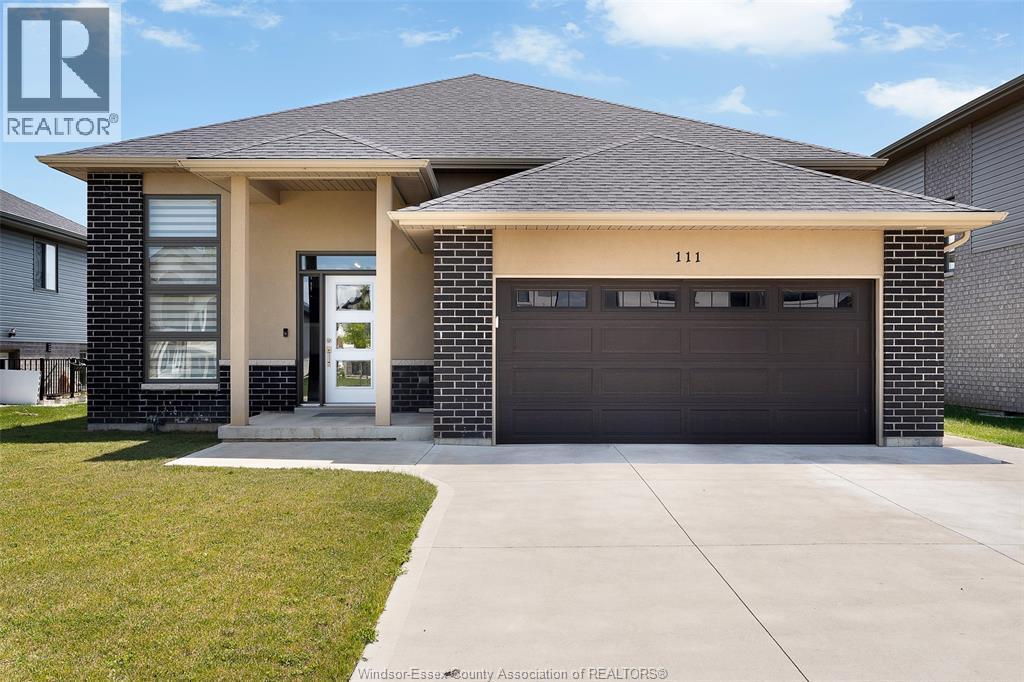 111 Kingsbridge Drive, Amherstburg — photograph 3