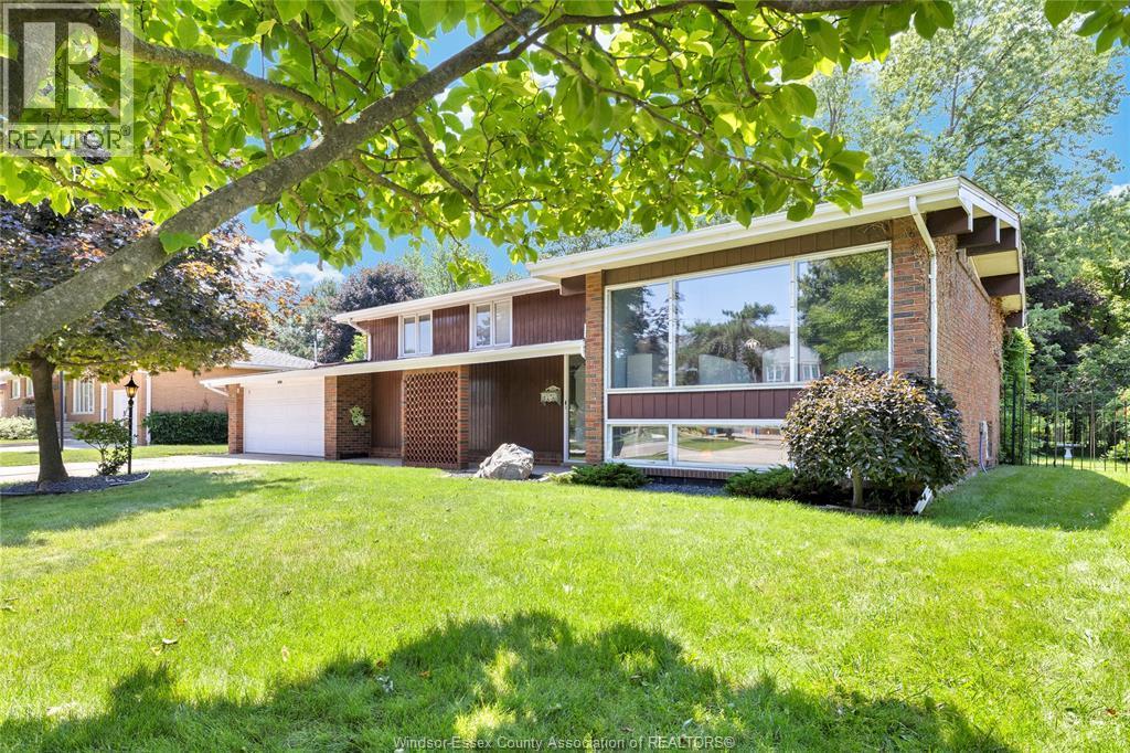 2849 Byng Road, Windsor — photograph 2