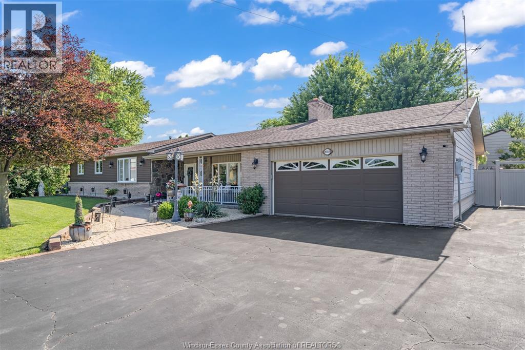 9525 Walker Road, McGregor — primary photograph