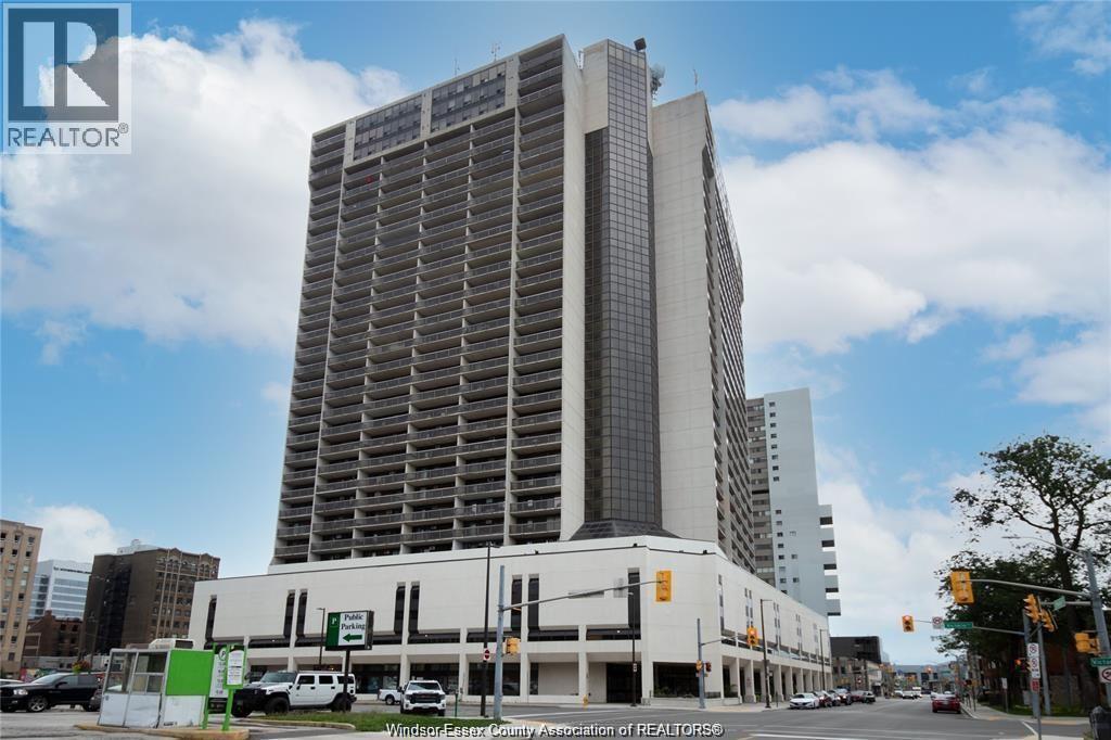 150 Park Street #1505, Windsor — primary photograph