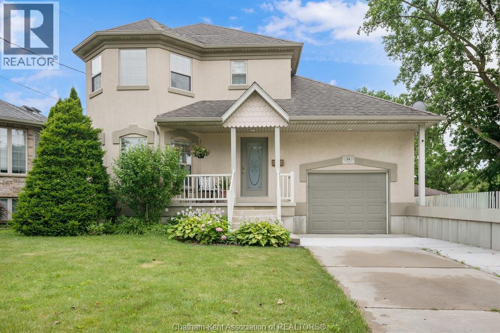 Single Family — 34 Queensway Drive, Chatham, Ontario
