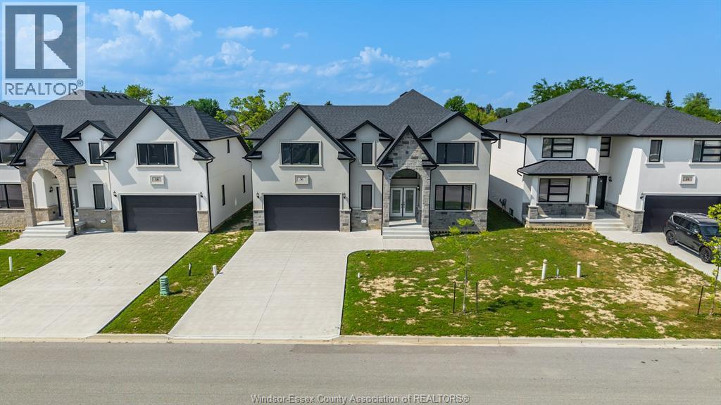 56 Noble Court, Amherstburg — photograph 2