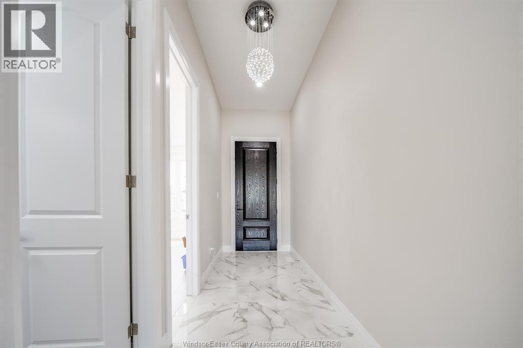 4519 Valerio Crois, LaSalle — photograph 3