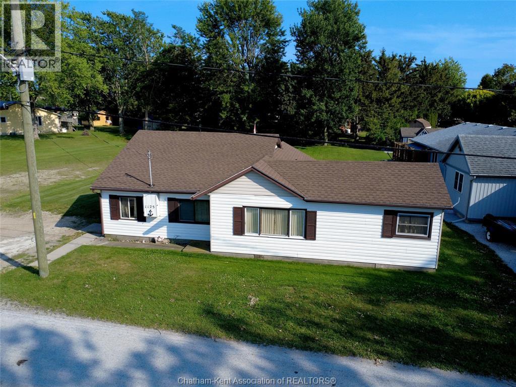 1125 Kerr Avenue, Erieau — photograph 2