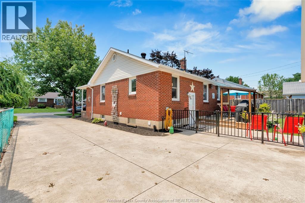 2820 Askin Avenue, Windsor — photograph 3