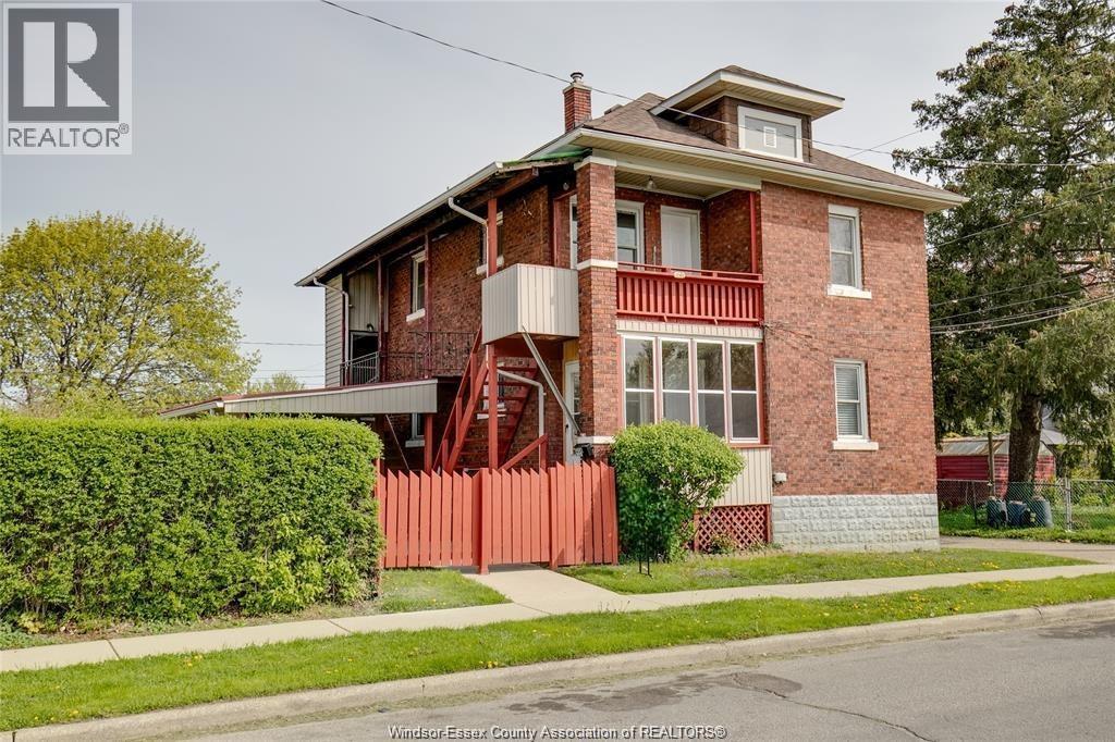 1238-1240 Niagara Street, Windsor — photograph 2