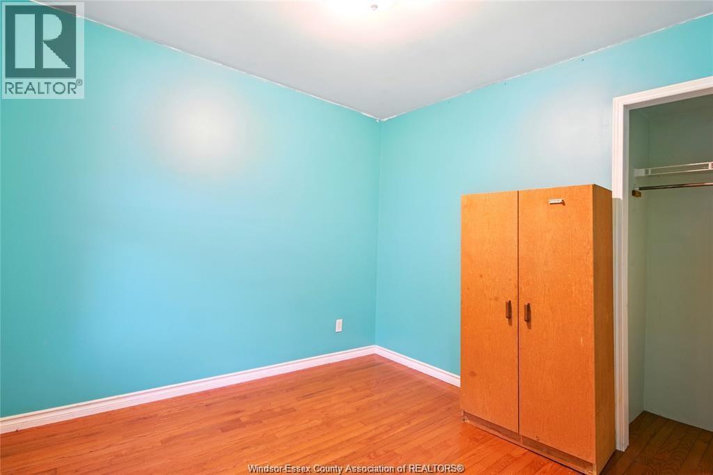867 Langlois, Windsor — photograph 2