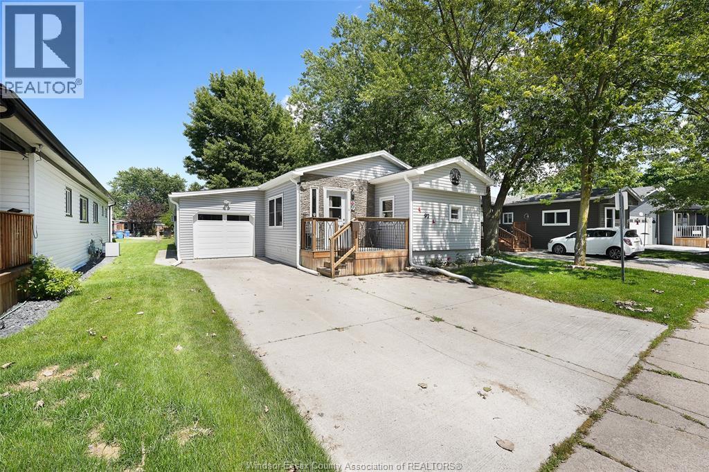 97 Dana Drive, Essex — photograph 2