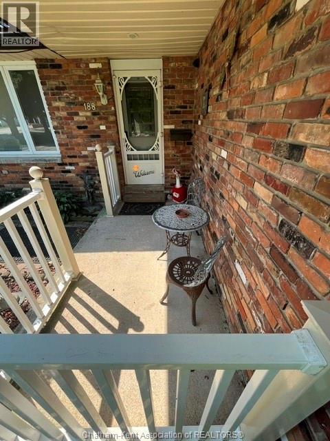 188 Colborne Street, Chatham — photograph 3