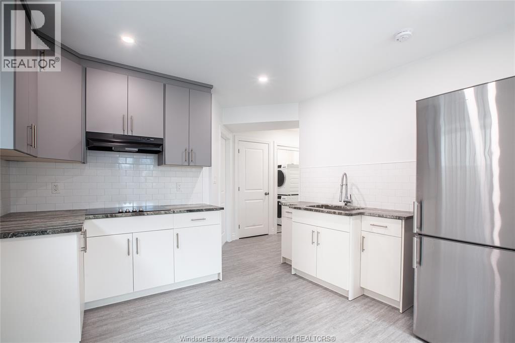 1256 St. Paul, Windsor — photograph 2