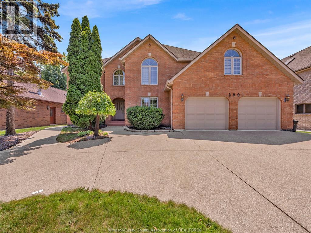 299 Russel Woods Drive, Tecumseh — photograph 2