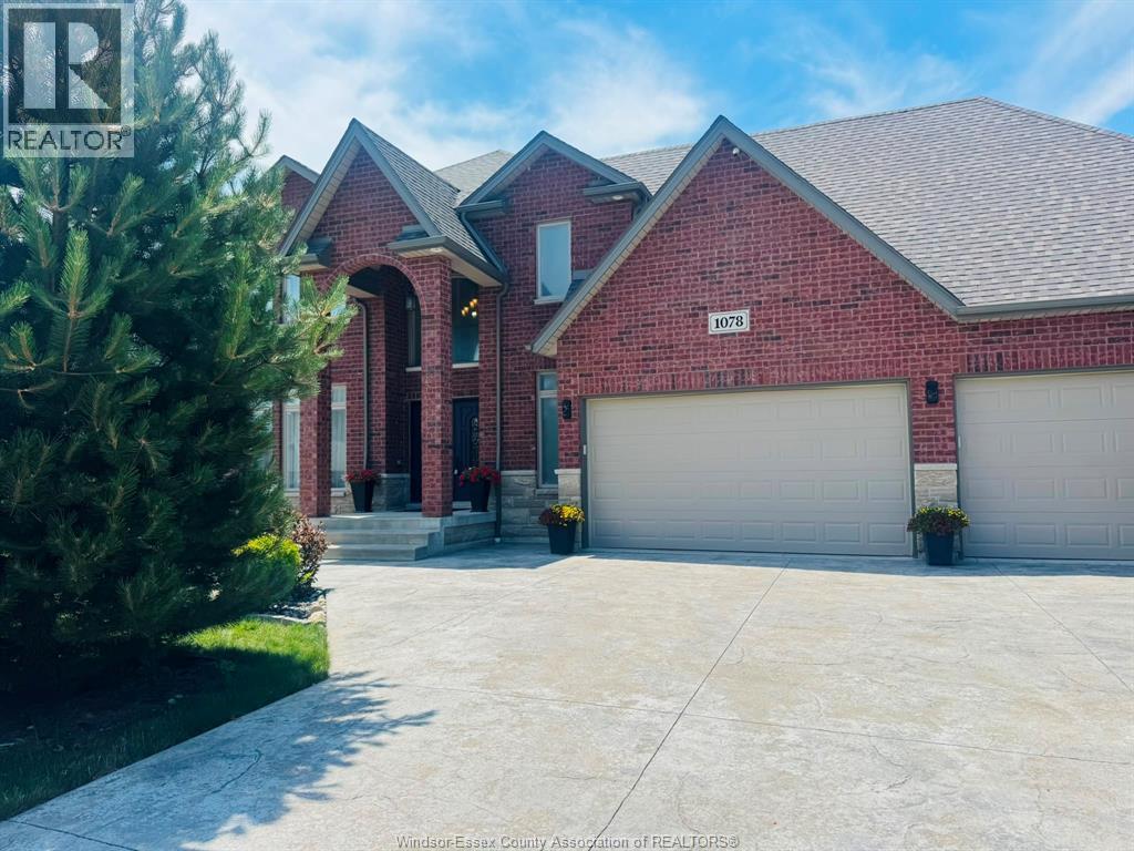 Single Family — 1078 Charlotte Crescent, Lakeshore, Ontario