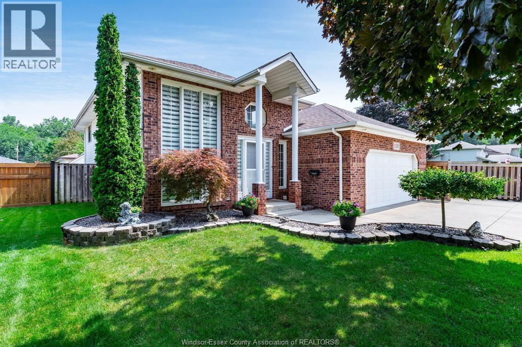 Single Family — 1520 Maple, LaSalle, Ontario