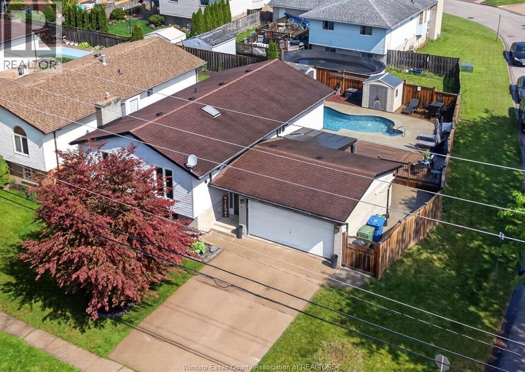 Single Family — 8492 Jerome, Windsor, Ontario