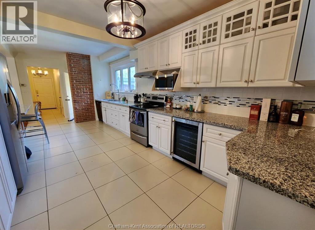 3-bedroom Single Family at 57 Inshes Avenue, Chatham — primary photograph